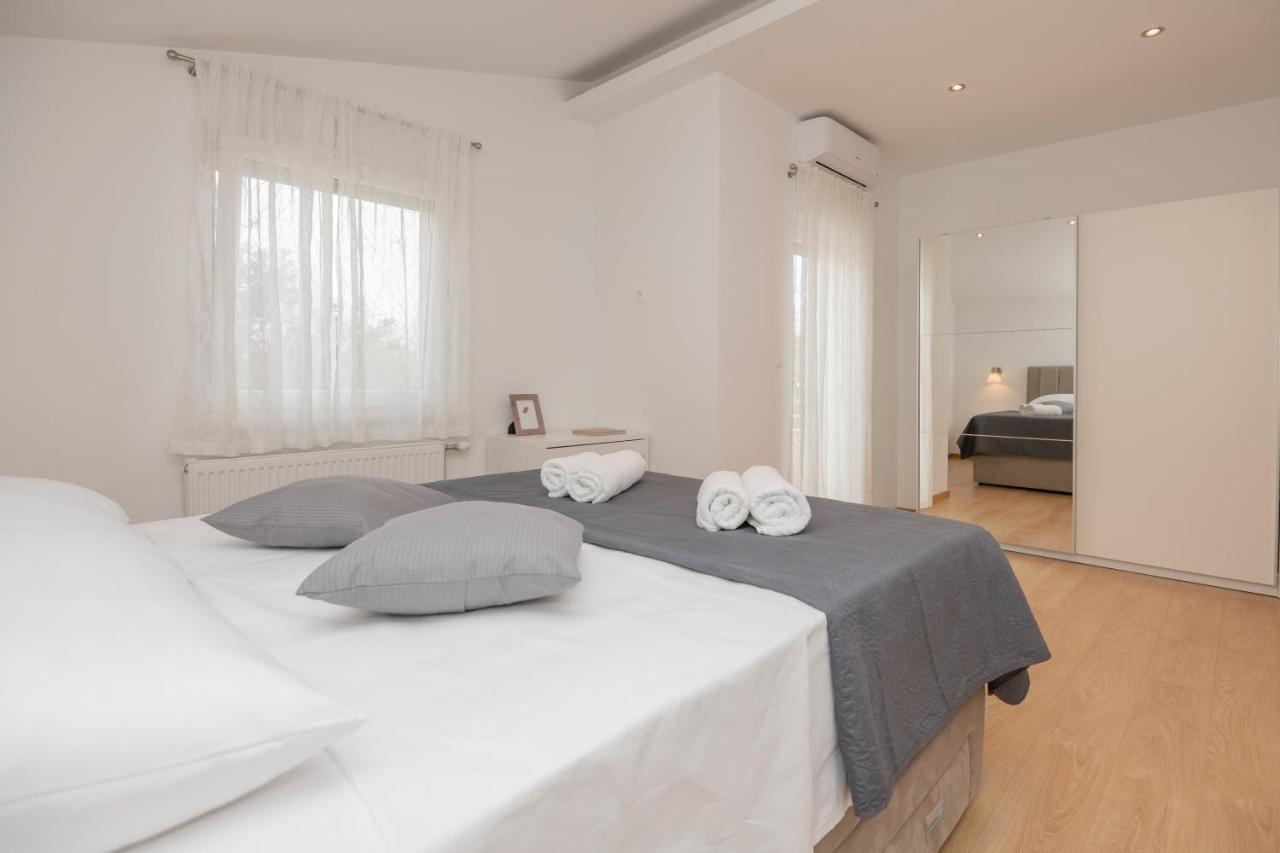 Holiday Home Terra Roca - Imotski, Natural Environment With Complete Peace And Quiet. Εξωτερικό φωτογραφία